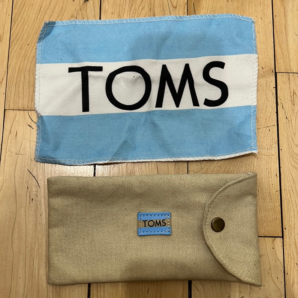 Toms Glasses Case